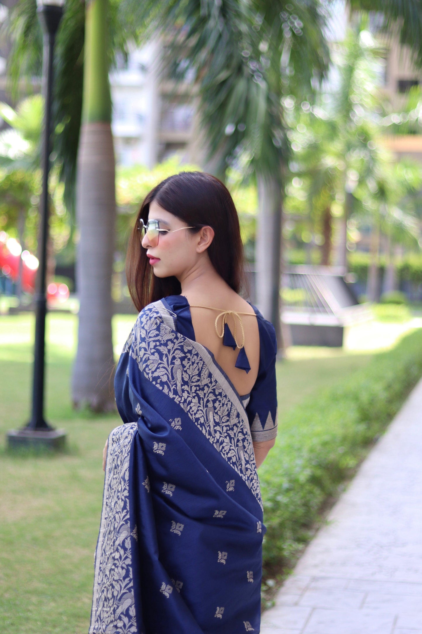 Jyoti Fashion Women's Navy Blue Handloom Raw Silk Weaving Pallu Traditional Saree with Blouse