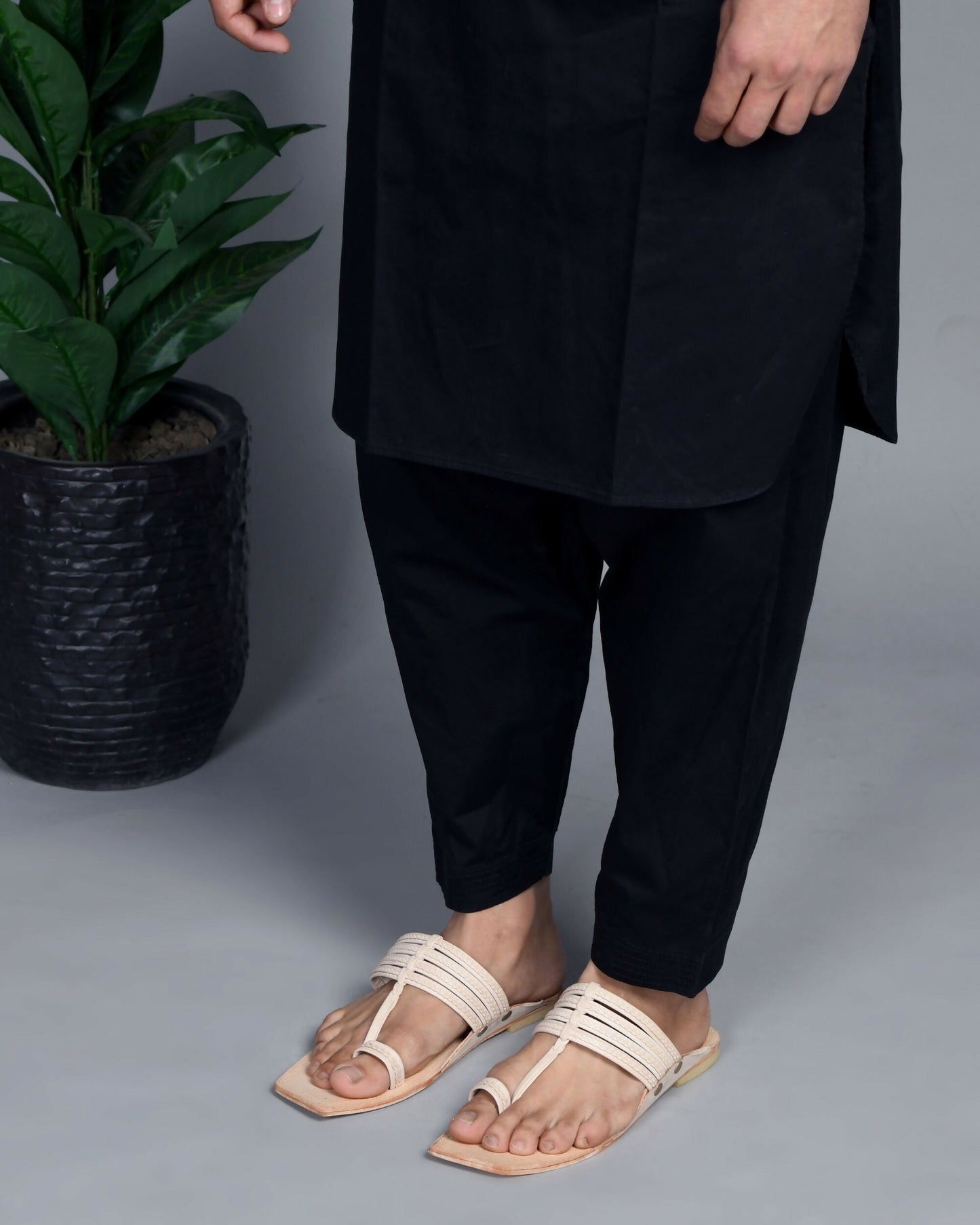 Stepsoft Men'S Off-White Kolhapuri Chappal | Handcrafted Ethnic Leather Wedding Footwear