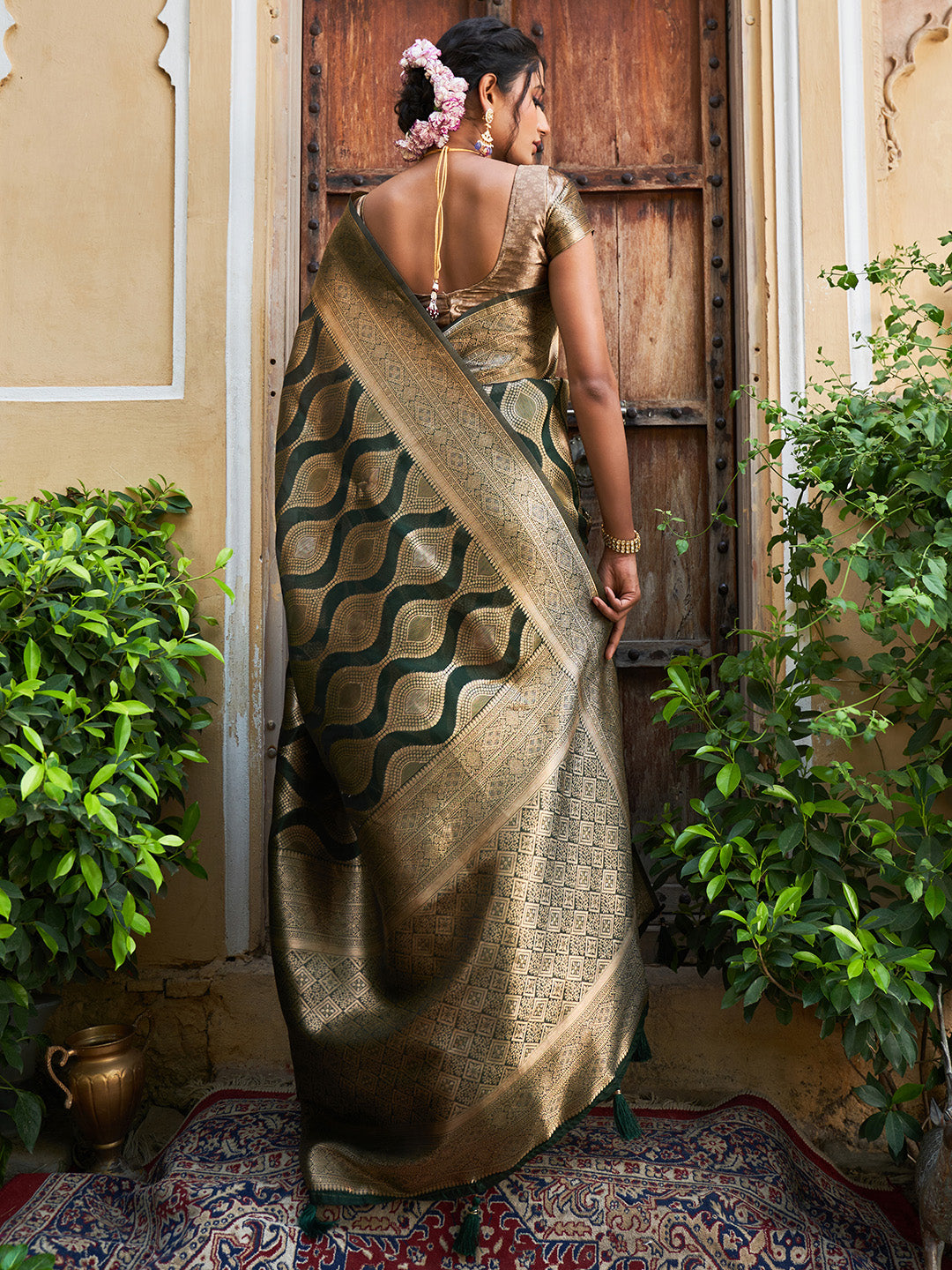 Janasya Bottle Green Organza Woven Ethnic Motifs Kanjeevaram Saree