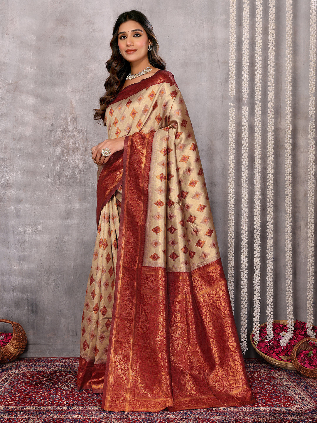 Janasya Beige Silk Blend Ethnic Motifs Kanjivaram Saree