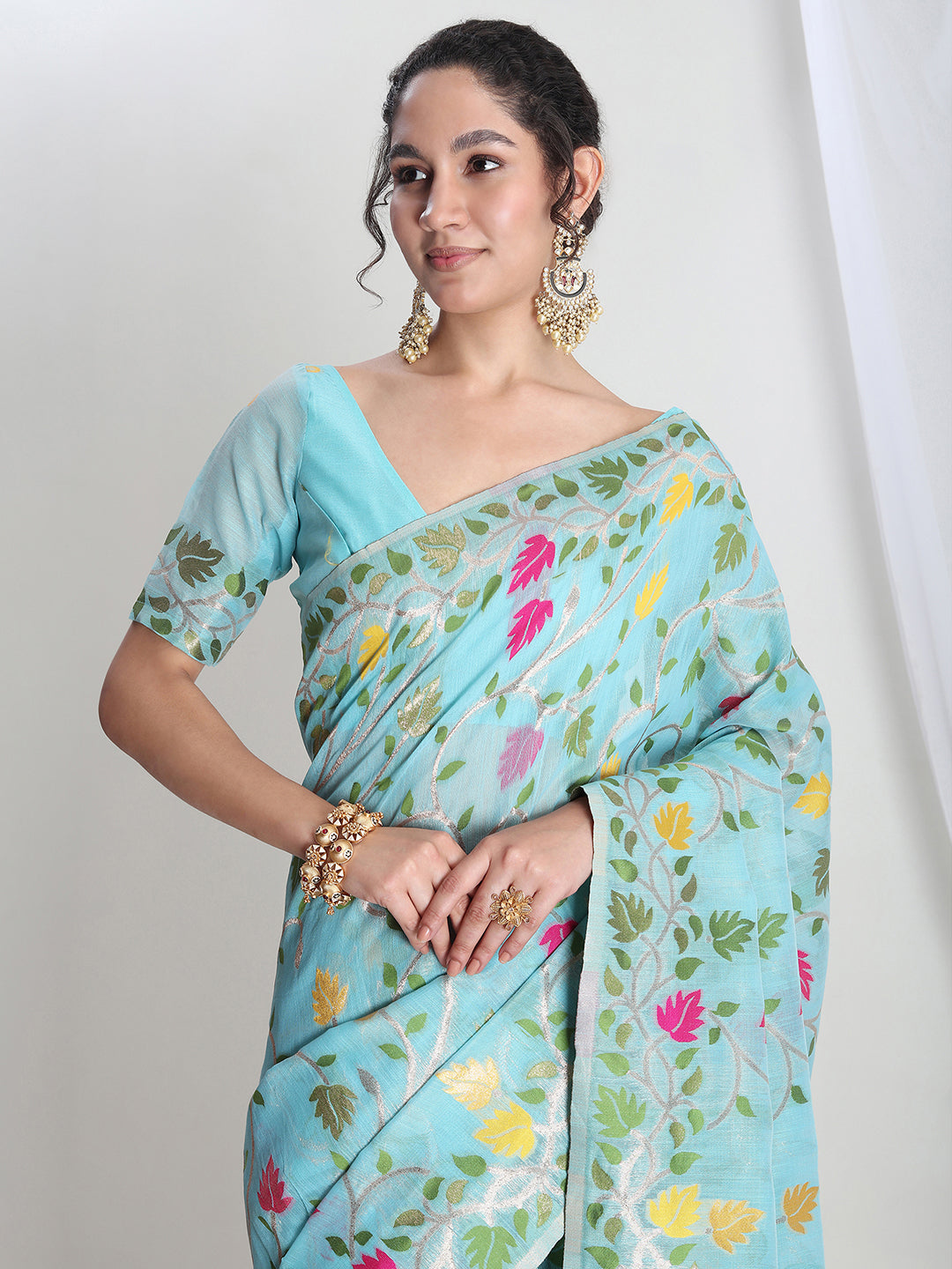 Janasya Sky Blue Silk Blend Floral Jacquard Saree