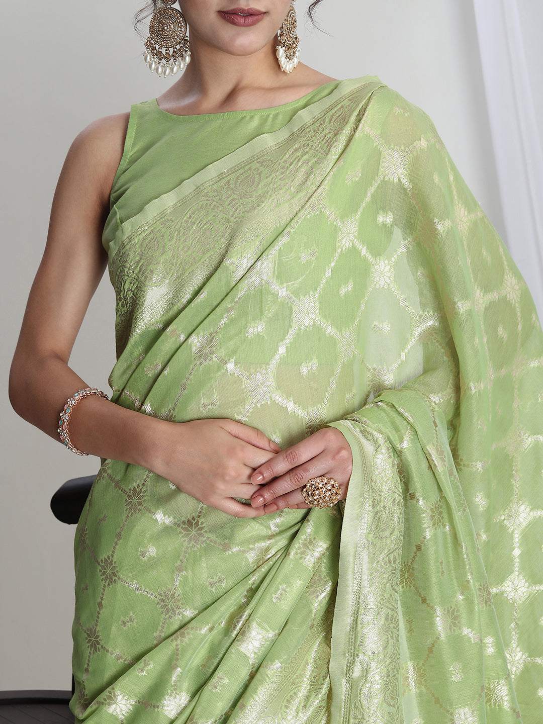 Janasya Light Green Silk Blend Geometric Jacquard Saree