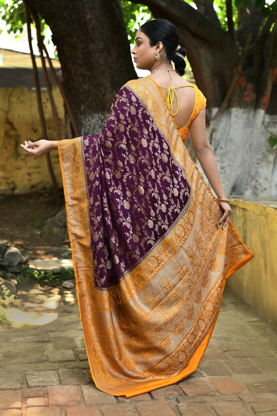 Joban Fashion Purple Crepe Chiffon Pure Handloom Banarasi Silk Saree