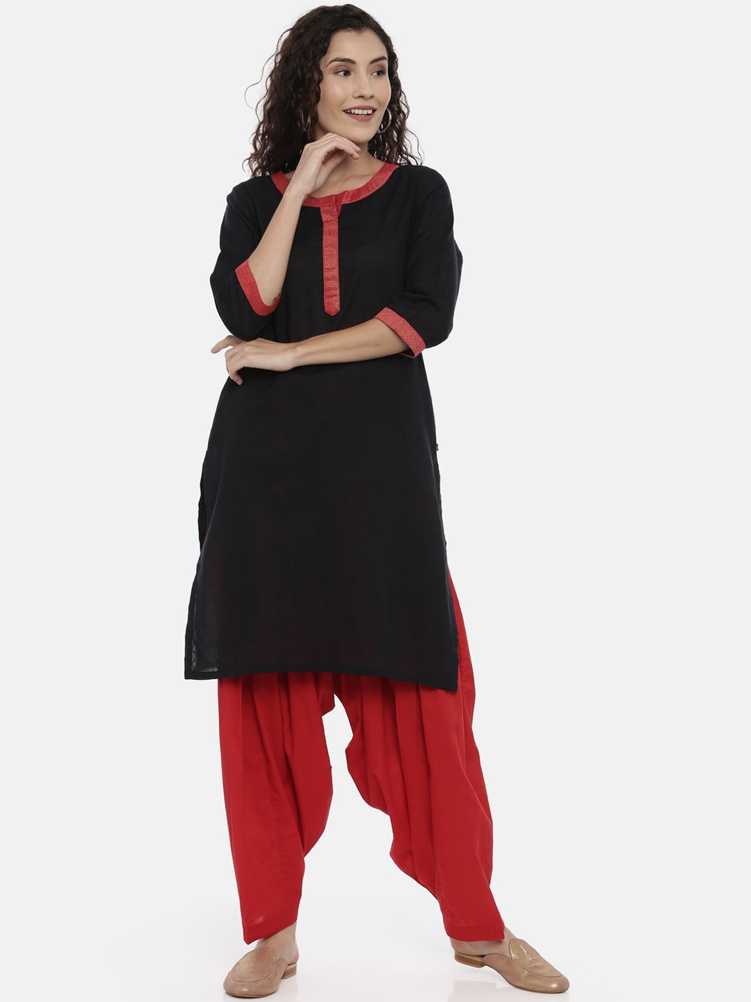 Souchii Red Solid Regular-Fit High-Rise Patiala