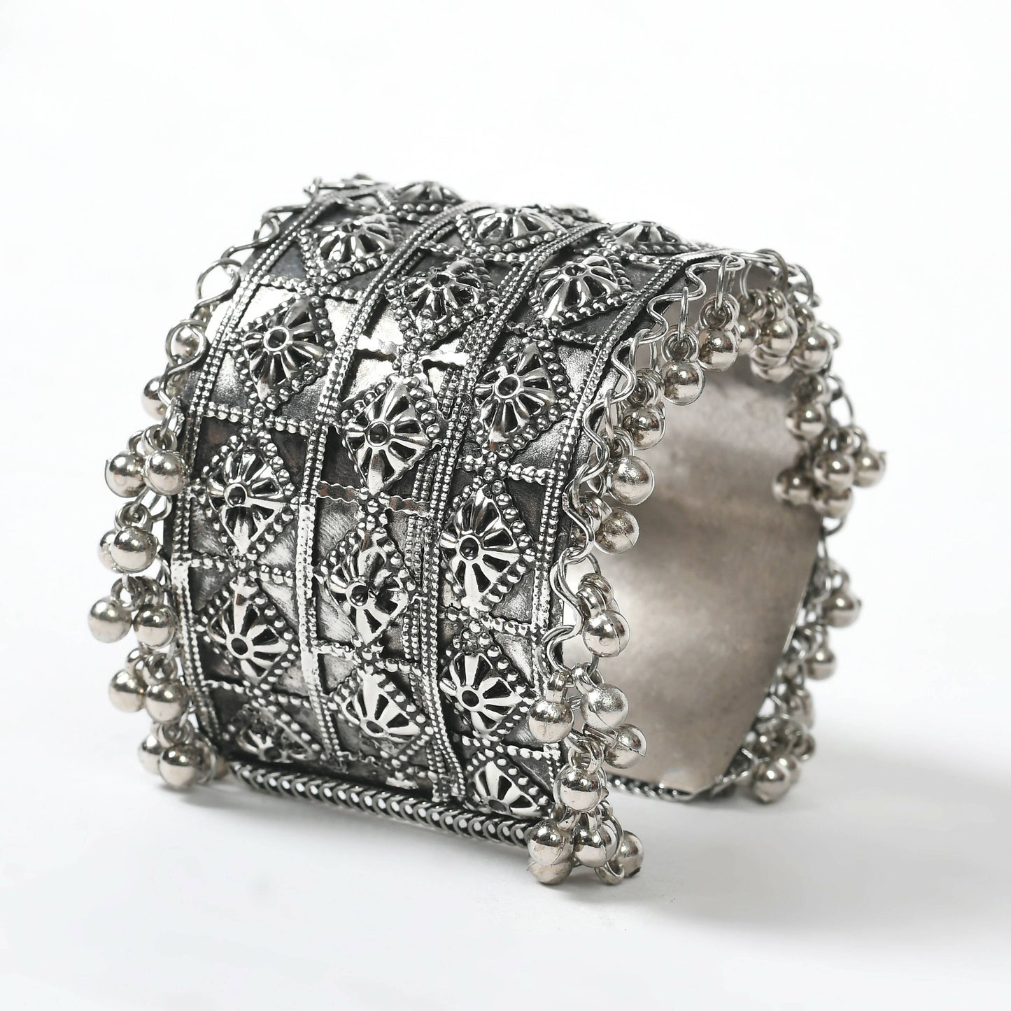 Mominos Fashion Joharkamal Oxidised Silver-Plated Ghungroo Handcraft Bracelet - Design 024