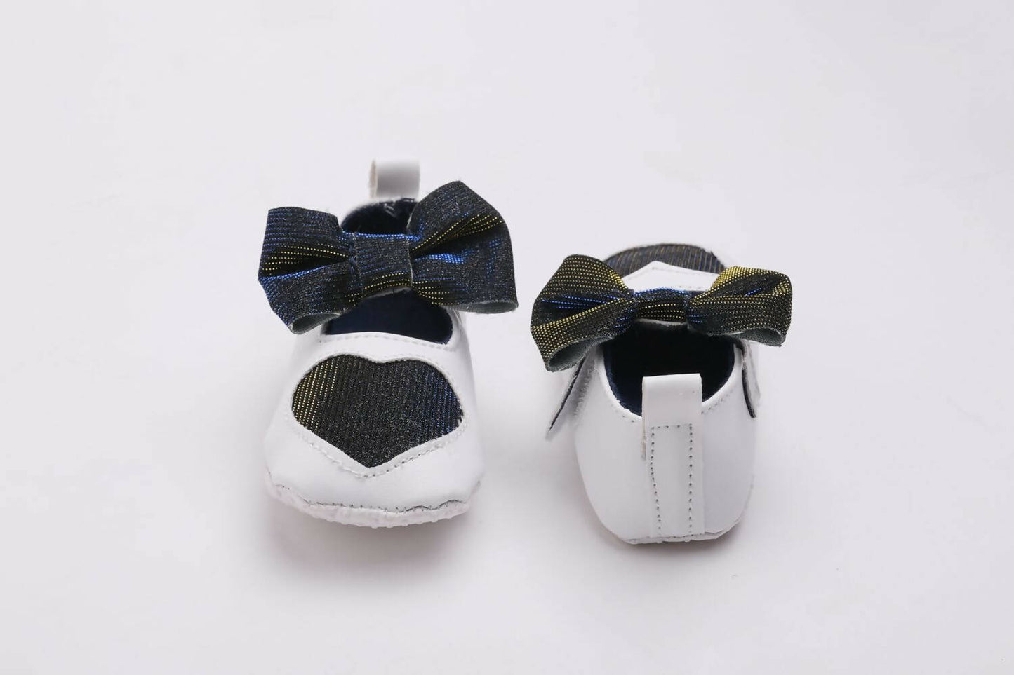 Tiny Bugs Girls Heart Bow Detailing Booties - White & Black