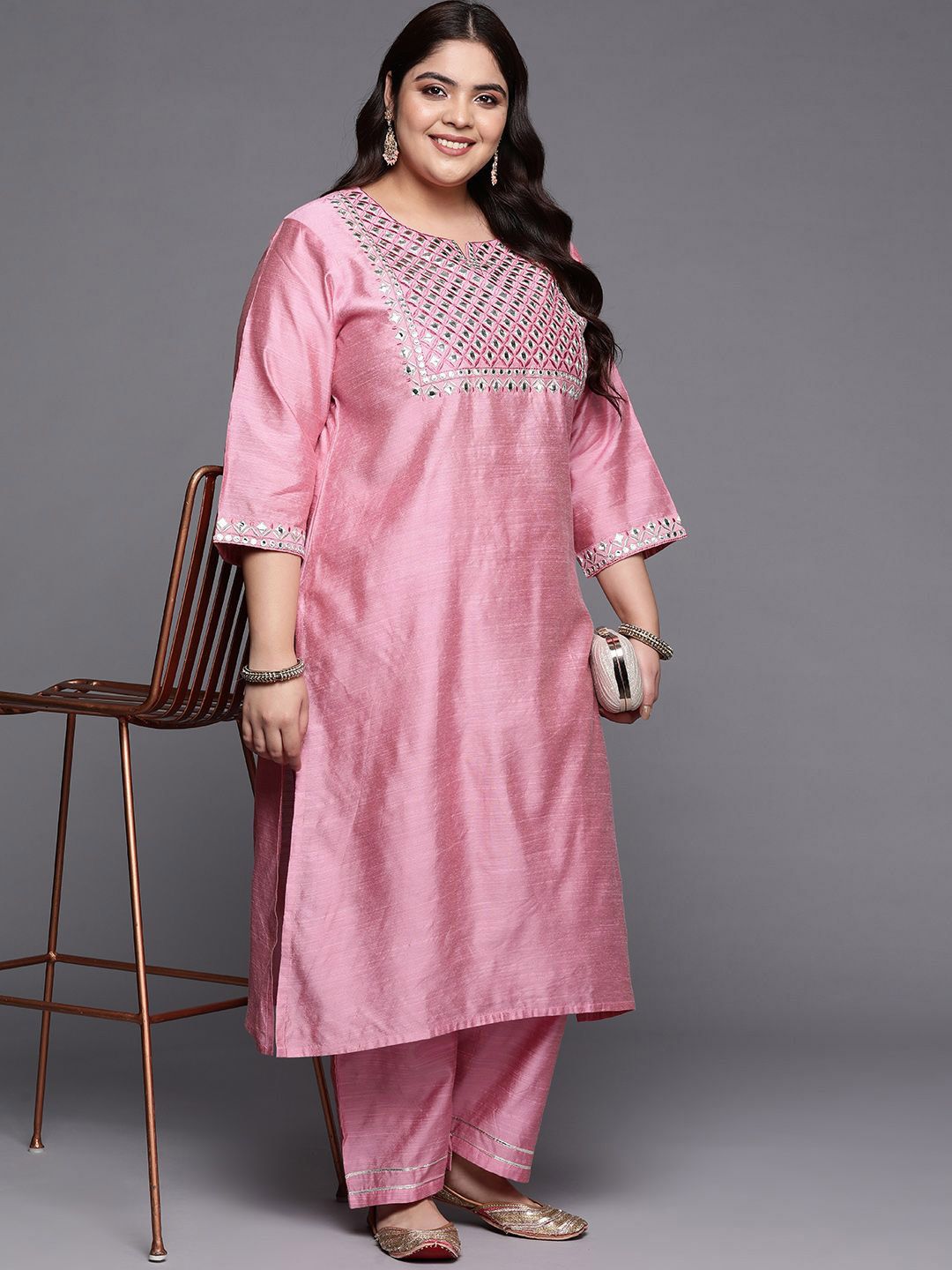 Sztori Plus Size Geometric Embroidered Mirror Work Straight Kurta with Trousers