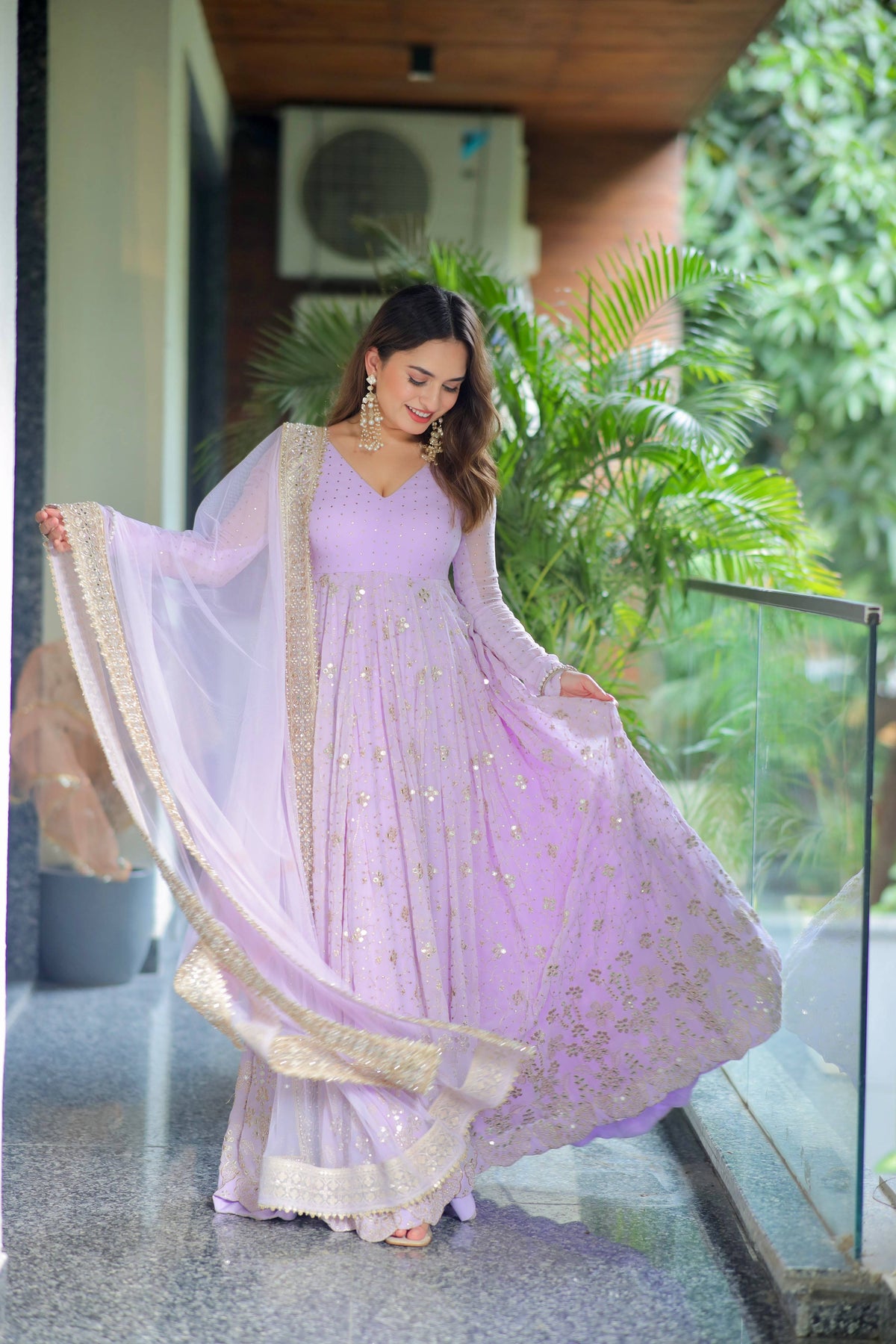 Yash Enterprise Light Purple Fux Bloomimng Silk Embroidery Suit Set