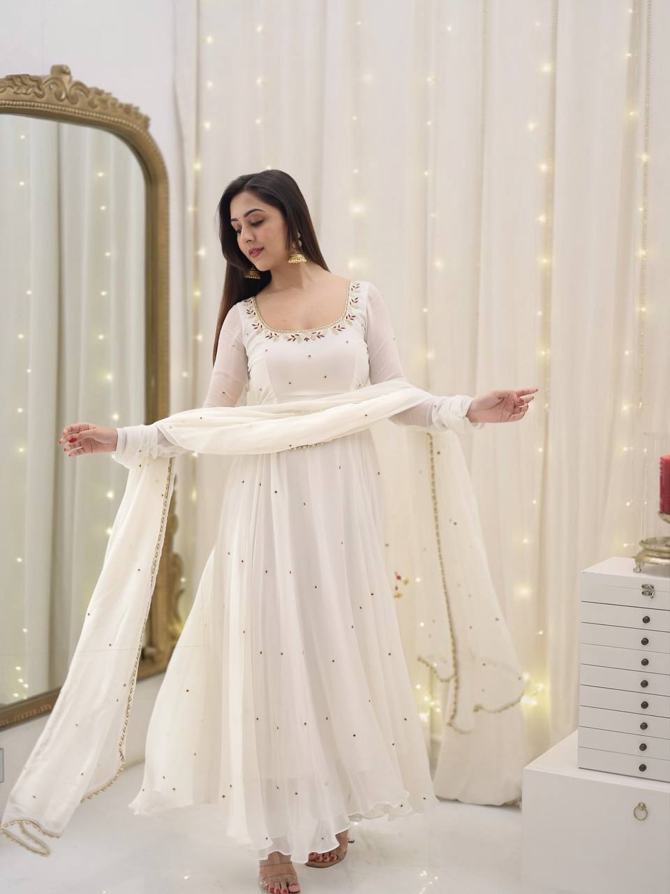 Yash Enterprise White Star Georgette Silk Embroidery Party Wear Uit Set