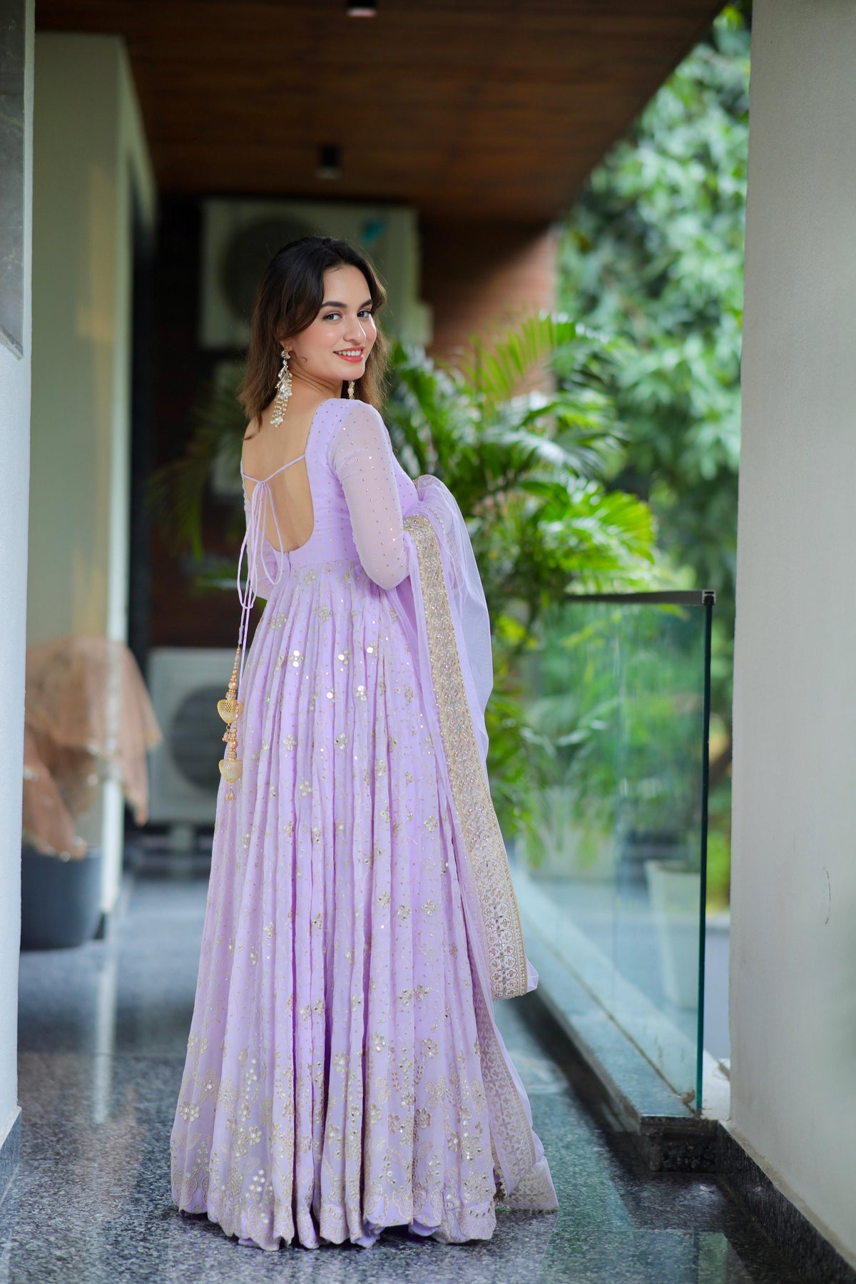 Yash Enterprise Light Purple Fux Bloomimng Silk Embroidery Suit Set
