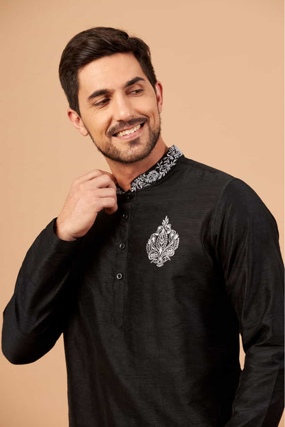 Amyr Designer Men's Kurta by Hilo Design