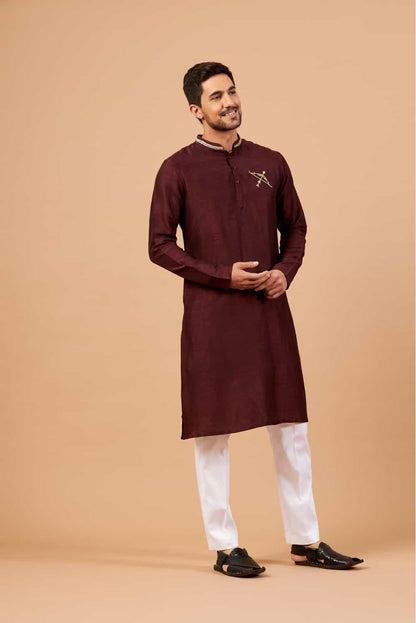 Adira Gold Zari Embroidered Kurta by Hilo Design