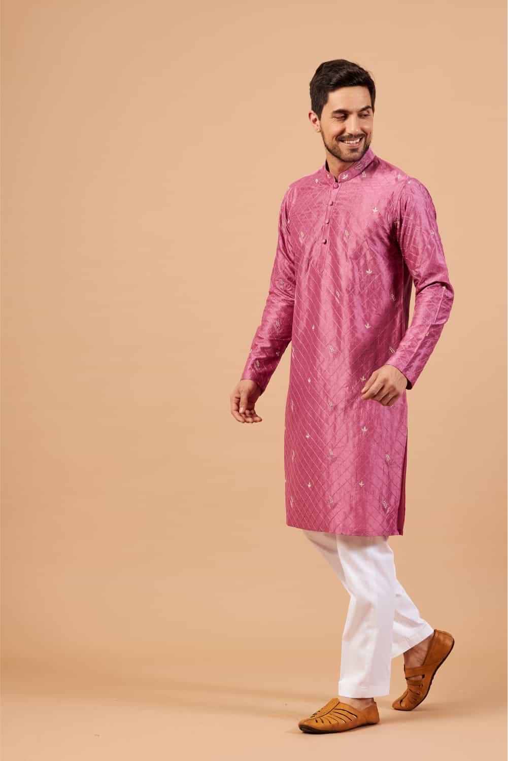 Pumetric Leaf Embroidered Purple Kurta by Hilo Design