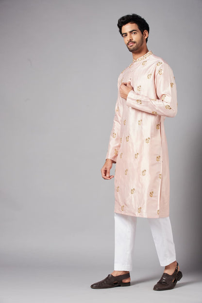 Krusos Hand Embroidered Kurta by Hilo Design