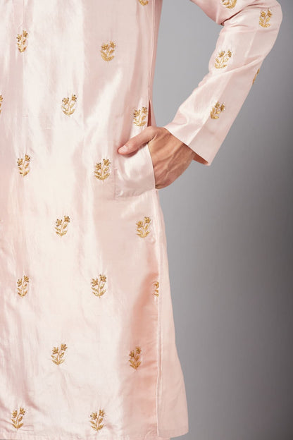 Krusos Hand Embroidered Kurta by Hilo Design
