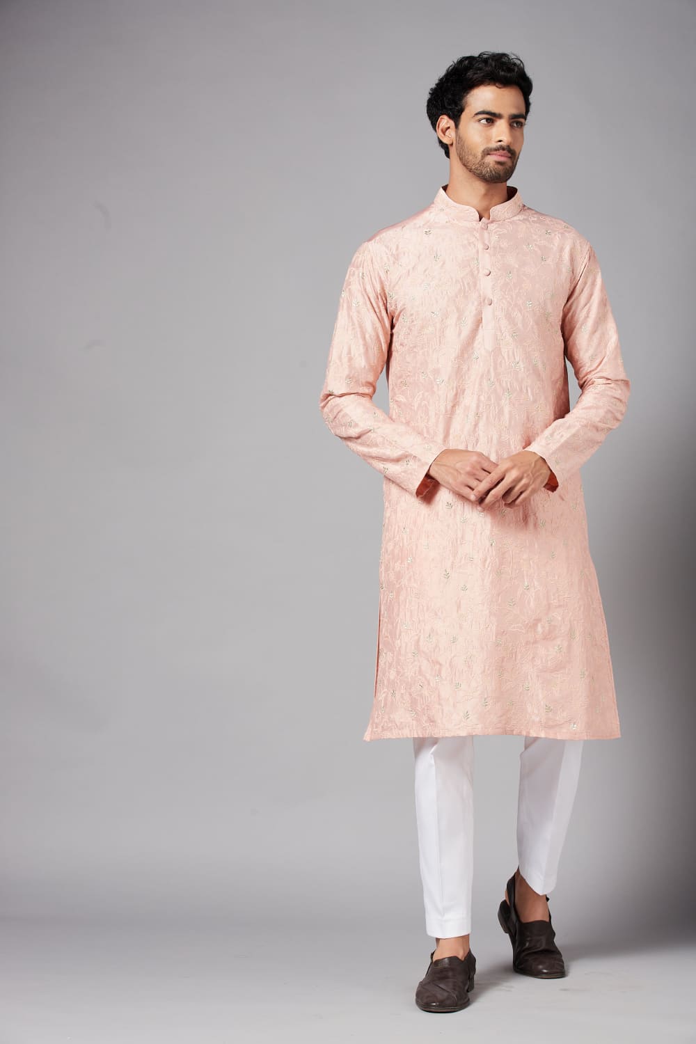 Tiyaan Embroidered Peach Kurta by Hilo Design