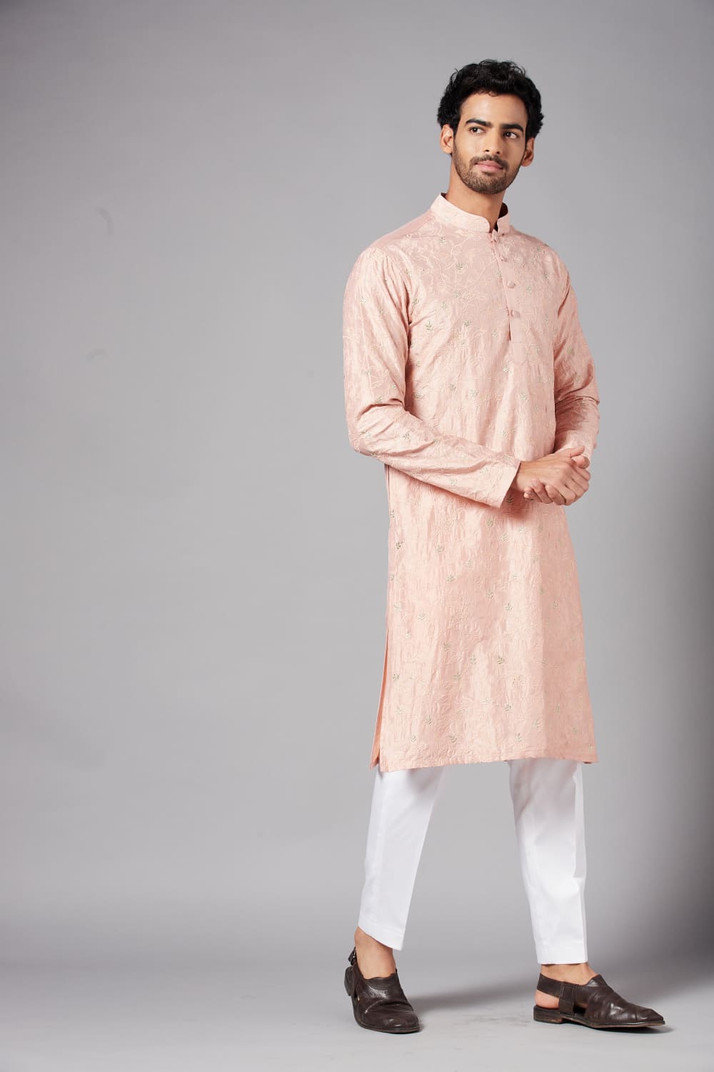 Tiyaan Embroidered Peach Kurta by Hilo Design