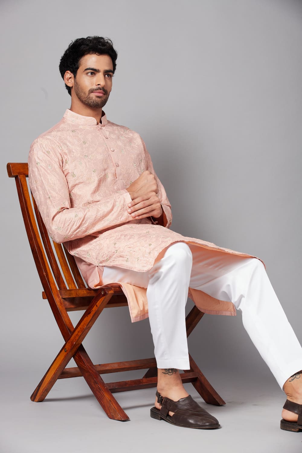 Tiyaan Embroidered Peach Kurta by Hilo Design