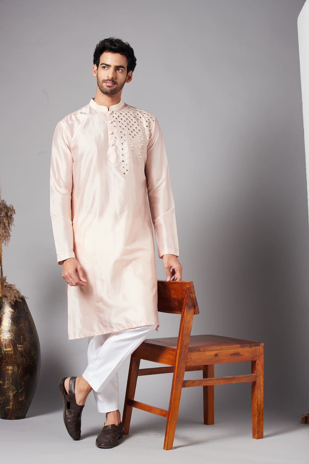 Rooyi Position Mirror Work Kurta by Hilo Design