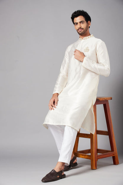 Ecru Basik Kurta by Hilo Design