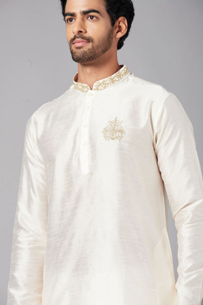 Ecru Basik Kurta by Hilo Design