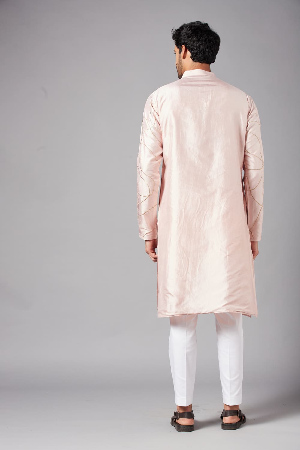 Ilaria Gold Zari Abstract Embroidered Peach Kurta by Hilo Design