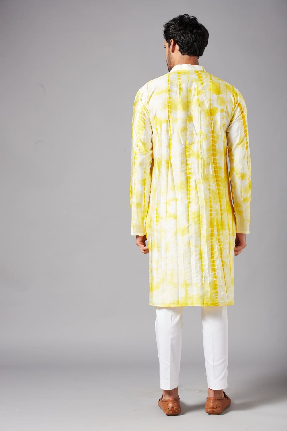 Tintlo Yellow Tie & Dye Kurta by Hilo Design