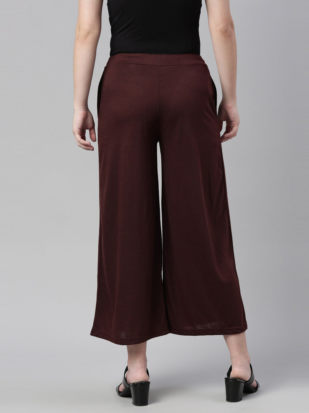 Souchii Women Brown Knitted Palazzos