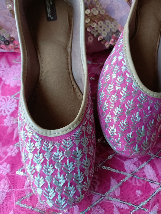 Desi Colour Women Indian Ethnic Footwear-Pinky