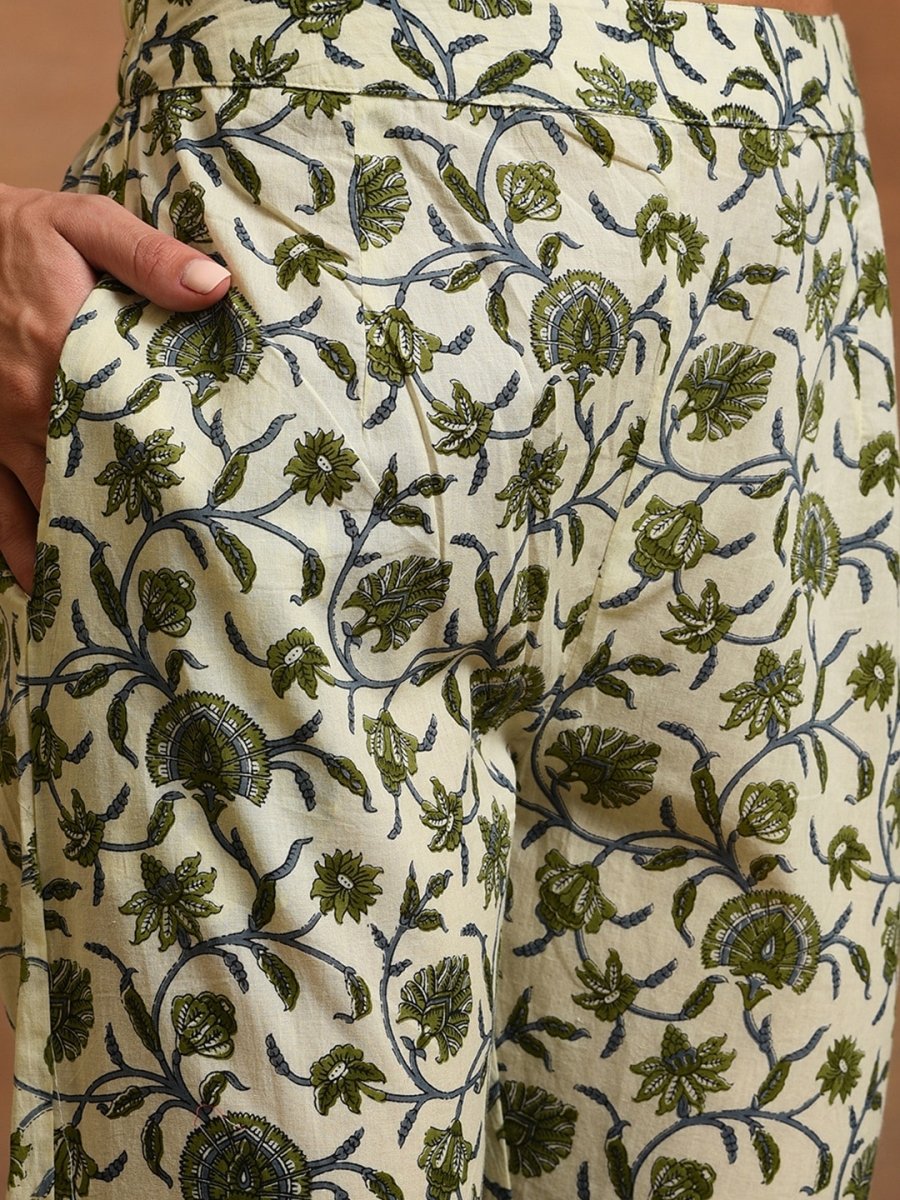 Aks Floral Printed Pure Cotton Straight Kurta with Trousers