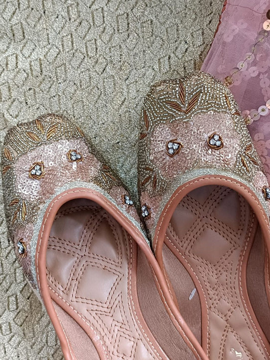 Desi Colour Women Indian Ethnic Footwear-Party Collection - Gold Pearl