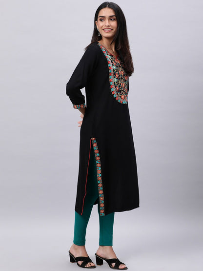 Souchii Black Geometric Yoke Design Thread Work Grandeur & Majestic Artwork Kurta