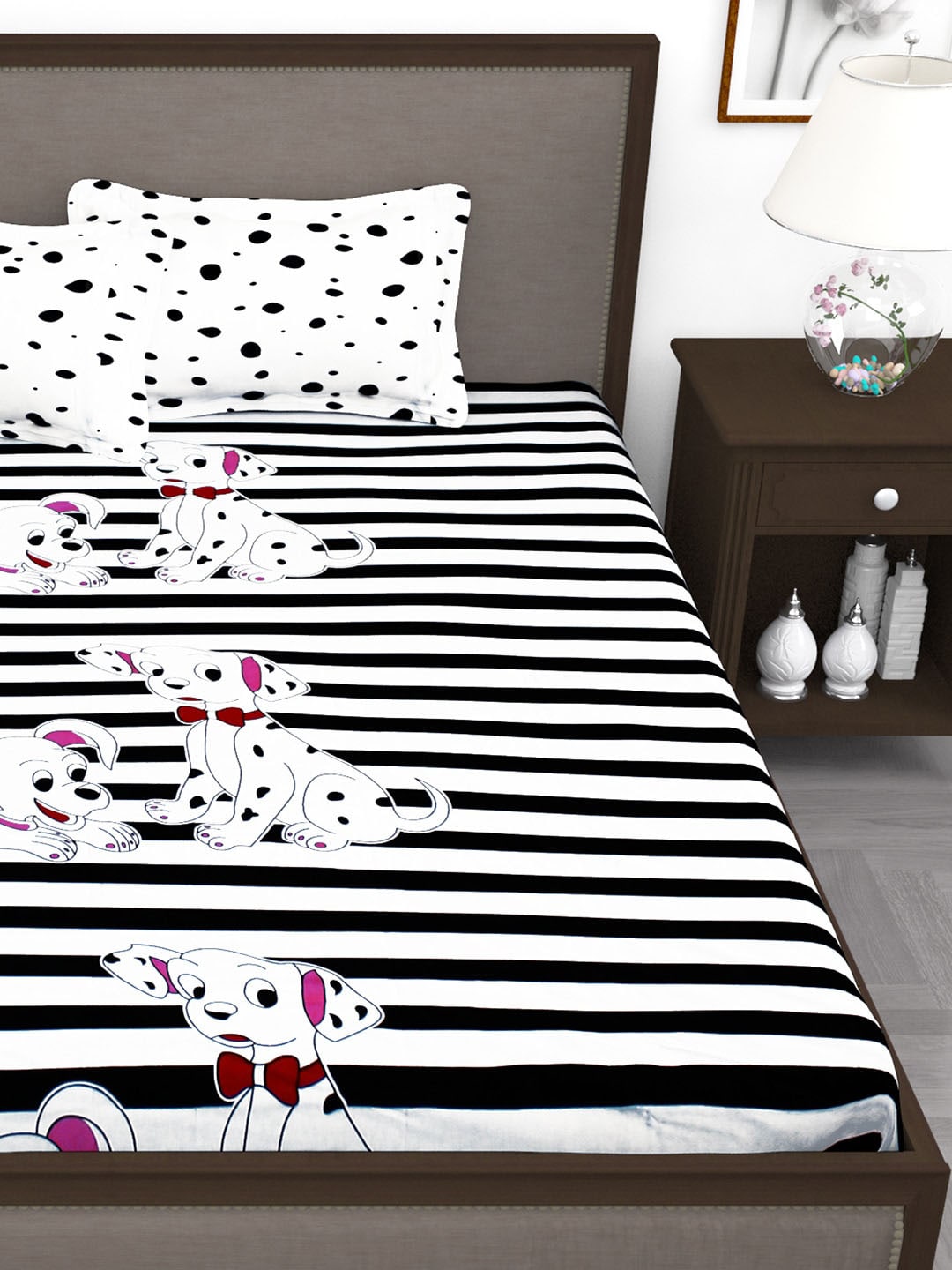 Story@home White & Black Cartoon Characters King Bedsheet with 2 Pillow Covers