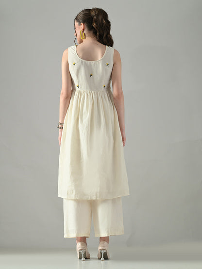 Myshka Women Off White Embroidered Long Kurta With Front Slit Trouser