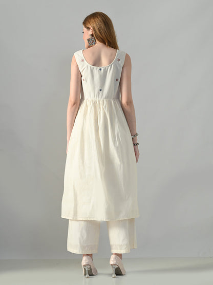 Myshka Women Off White Embroidered Long Kurta With Front Slit Trouser