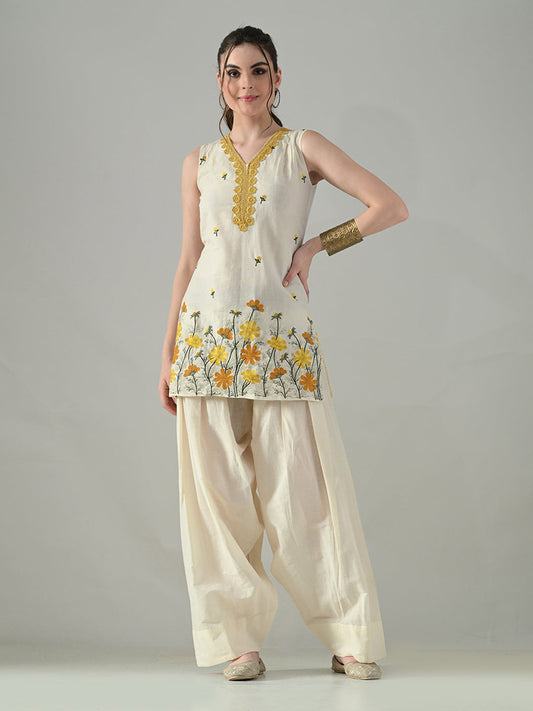 Myshka Women Off White Embroidered Short Kurta With Farsi Salwar