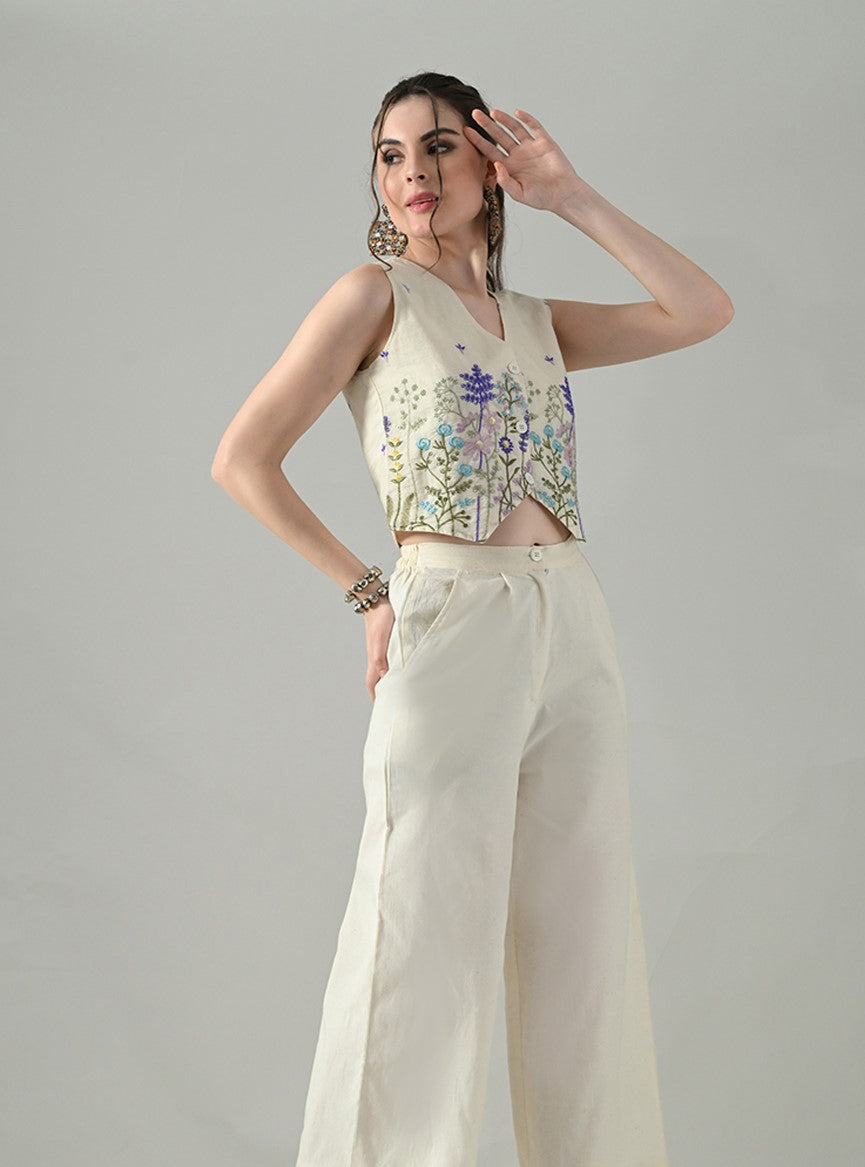 Myshka Women Off White Multicolor Thread Embroidered Waistcoat