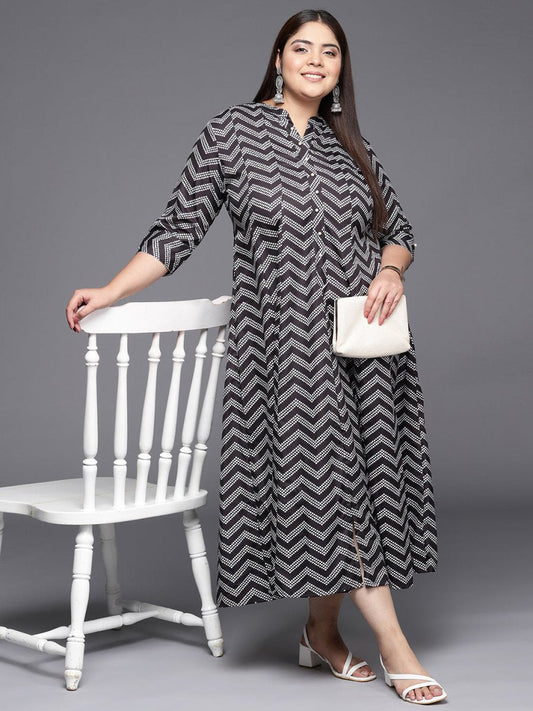 Ahalyaa Plus Size Chevron Print Crepe Mandarin Collar A-line Midi Ethnic Dress