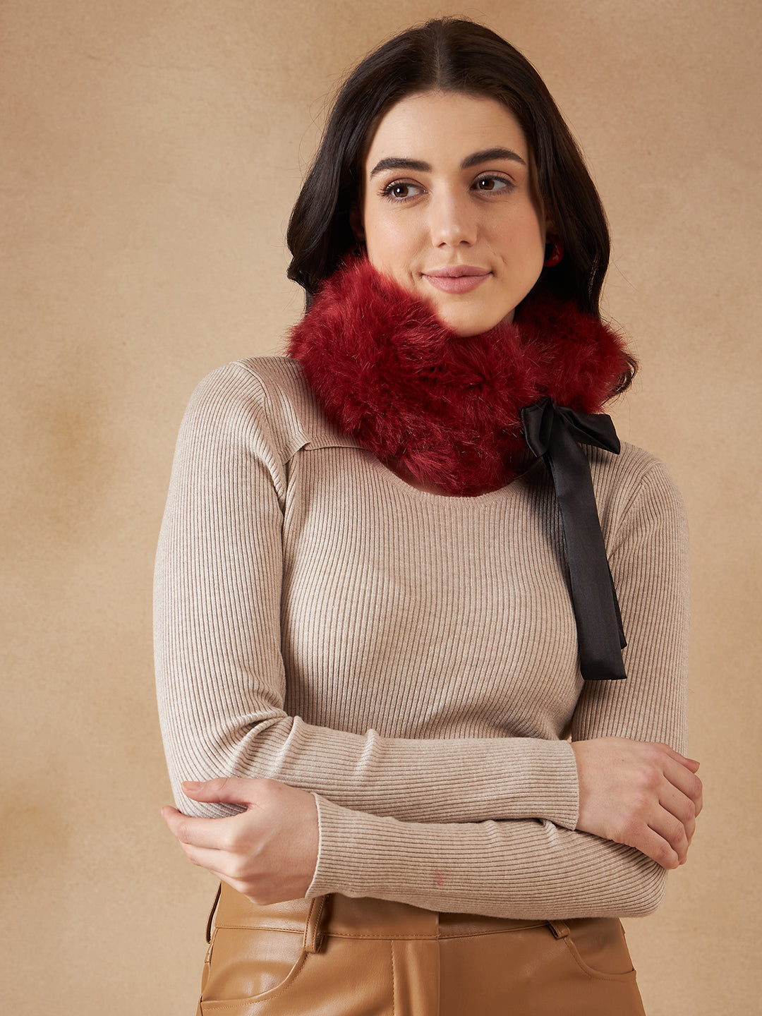 InWeave Women's Bright Rust Fur Neckpiece