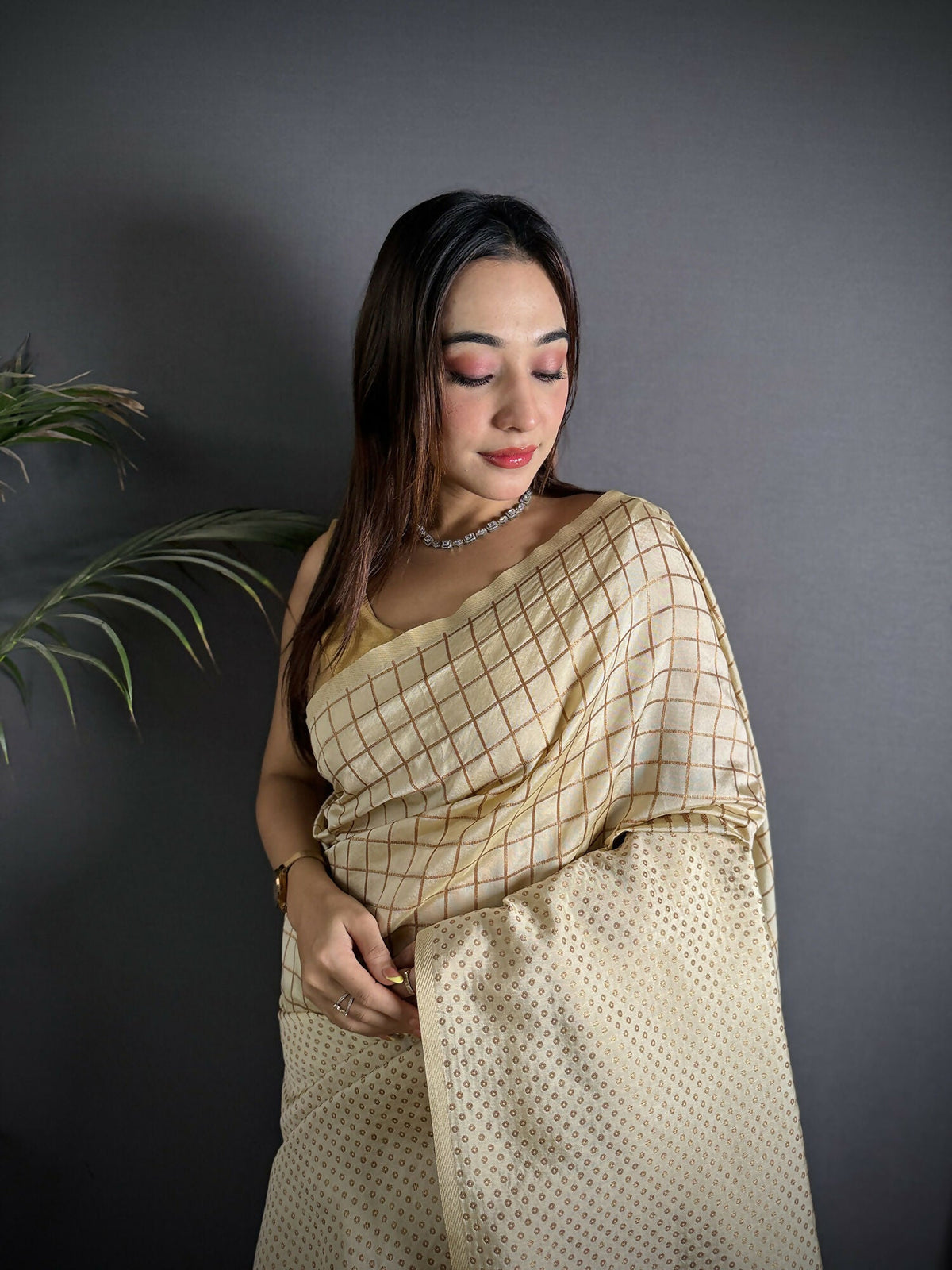 Joban Fashion Off White Banarasi Soft Lichi Silk Checks & Woven Saree