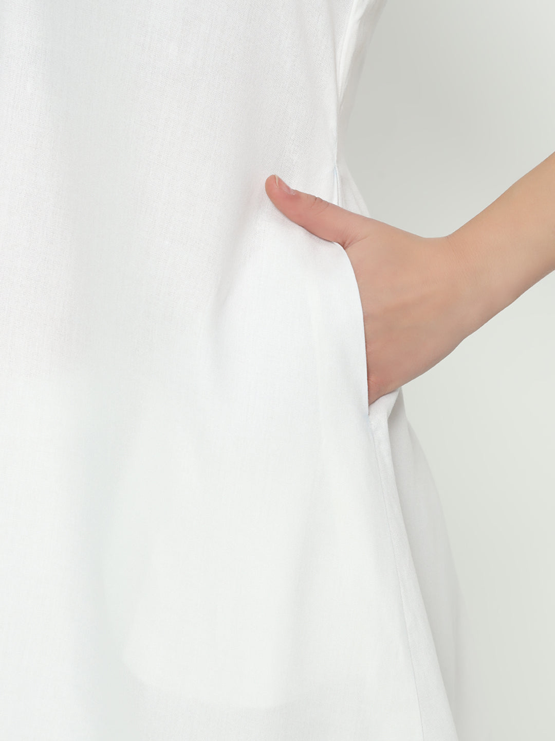 Fab Fashion White Pure Cotton V Neck Co-Ord Set
