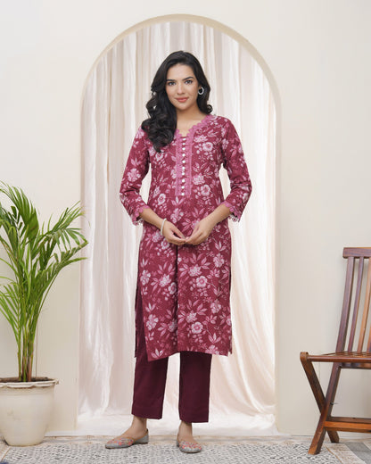 Vaasva Women Magenta Cotton Printed Straight Kurti