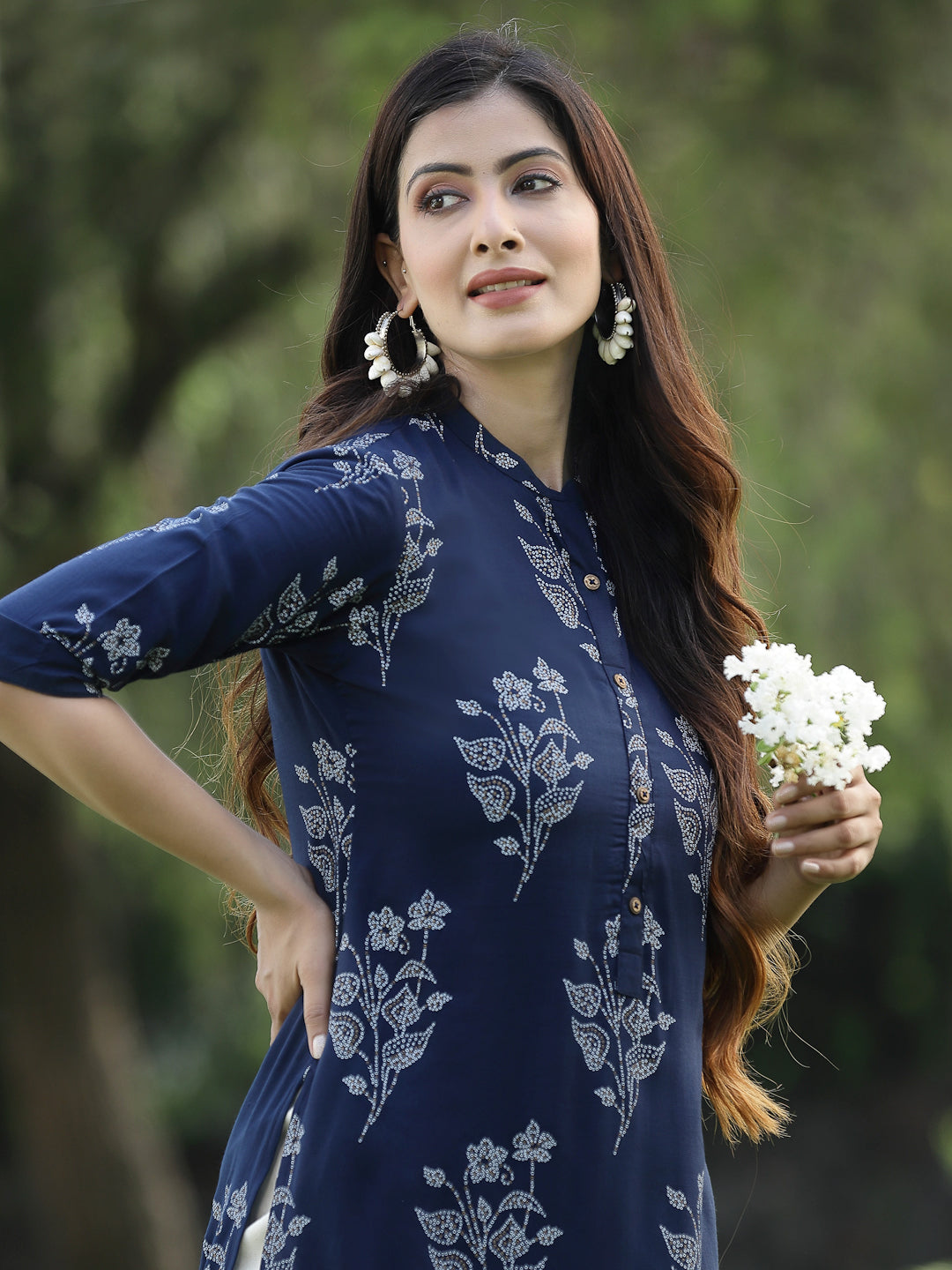 Juniper Womens Indigo Rayon Slub Printed Straight Kurta