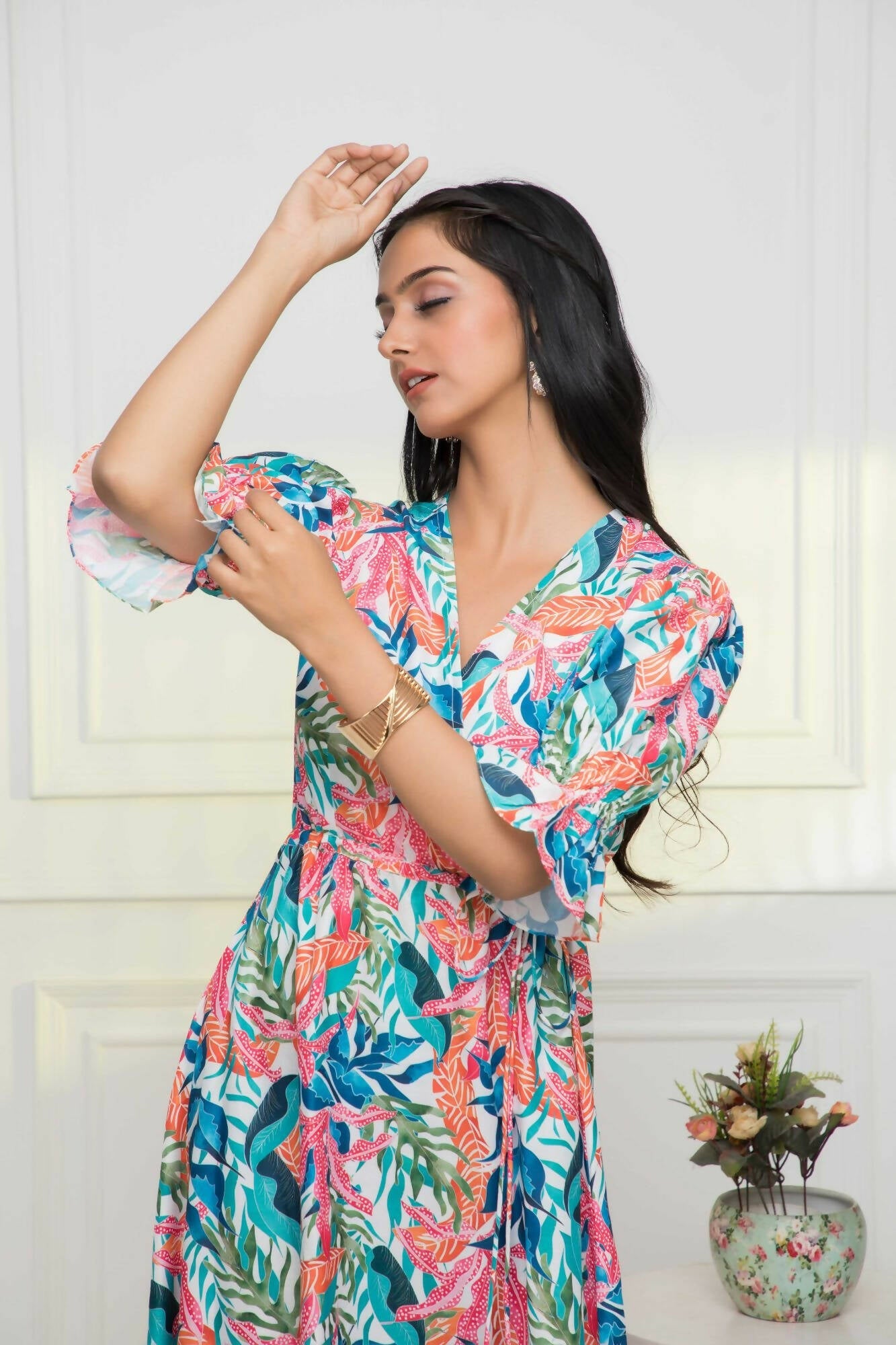 Myshka Women Multi Floral Polyester A-Line V-Neck Dress