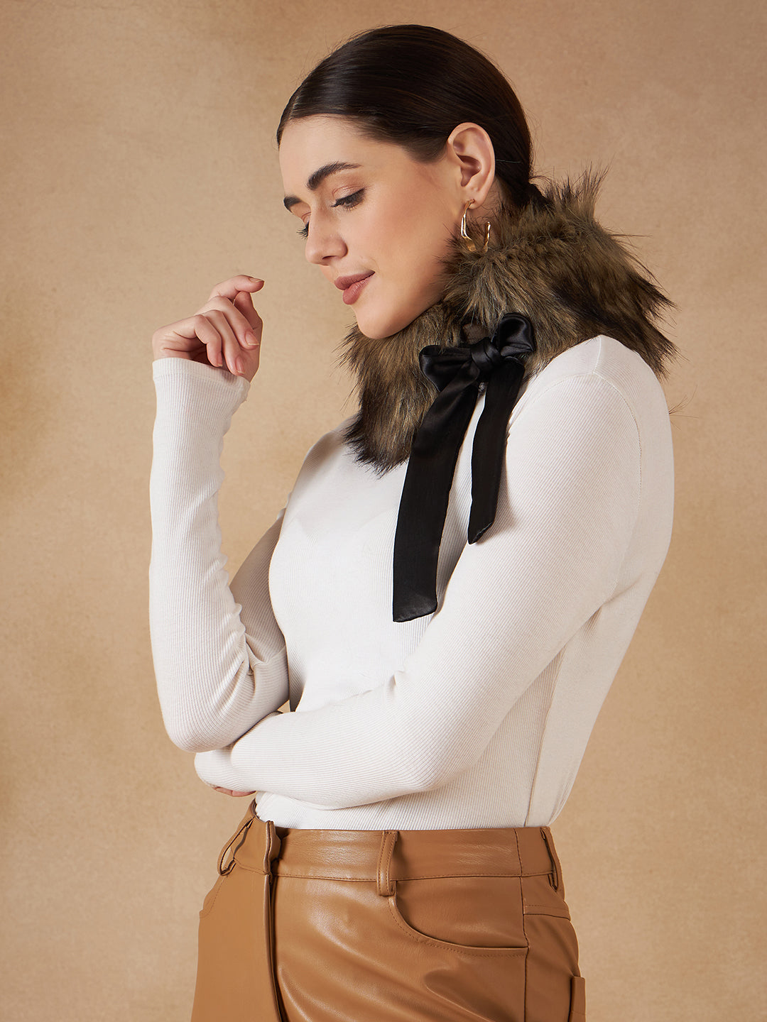 InWeave Women's Beige Print Fur Neckpiece
