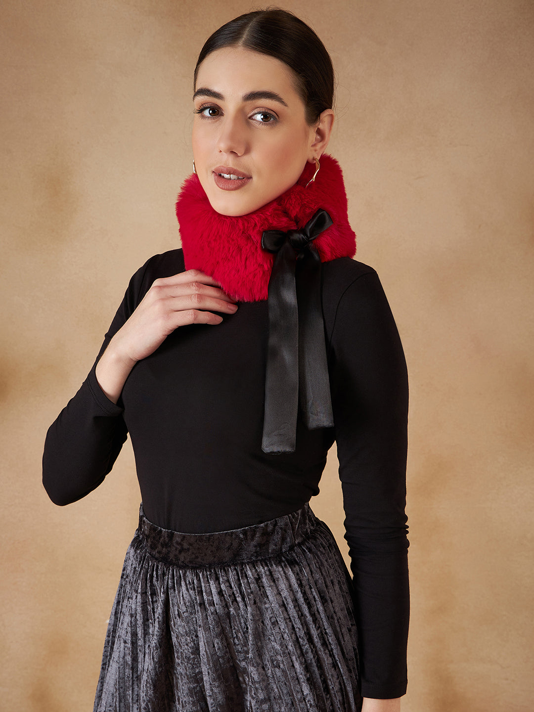 InWeave Women's Cherry Red Fur Neckpiece