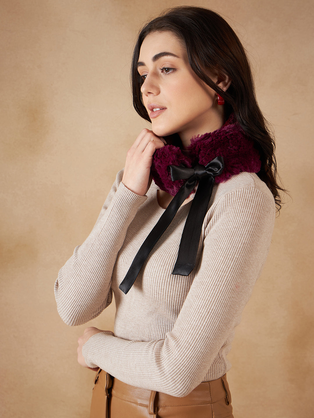 InWeave Women's Burgundy Fur Neckpiece