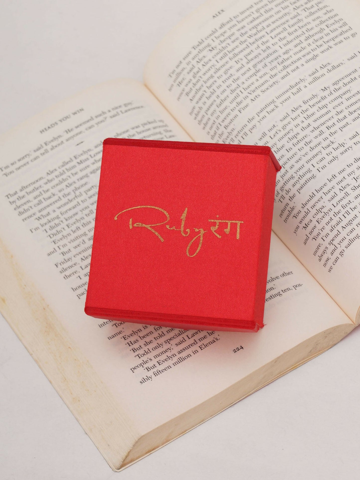 Kundan Studs (Gold) - Ruby Raang