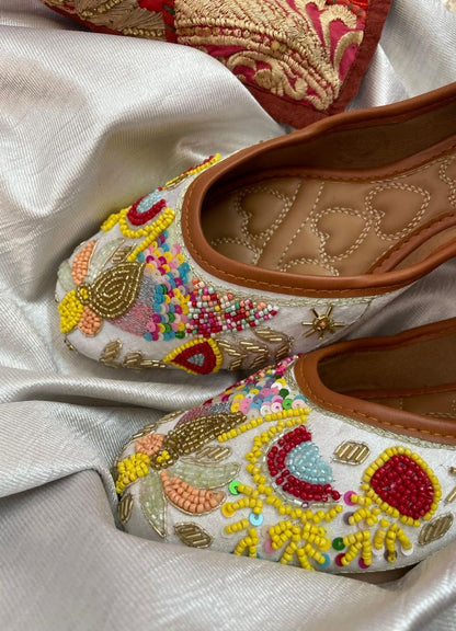 Desi Colour Women Indian Ethnic Footwear-Party Wear White Multicolour Pear Work