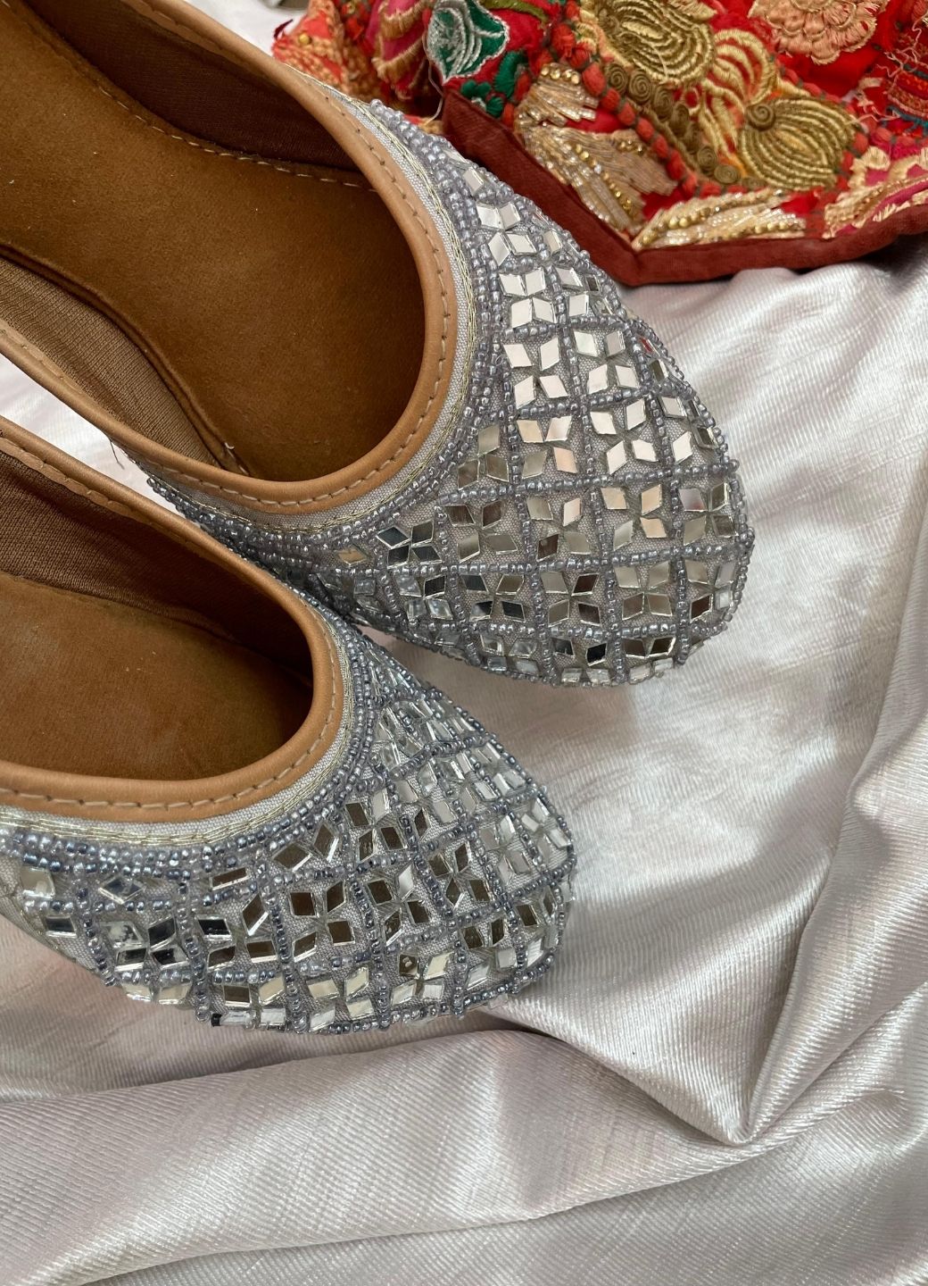 Desi Colour Women Indian Ethnic Footwear-Mirror Art- Grey
